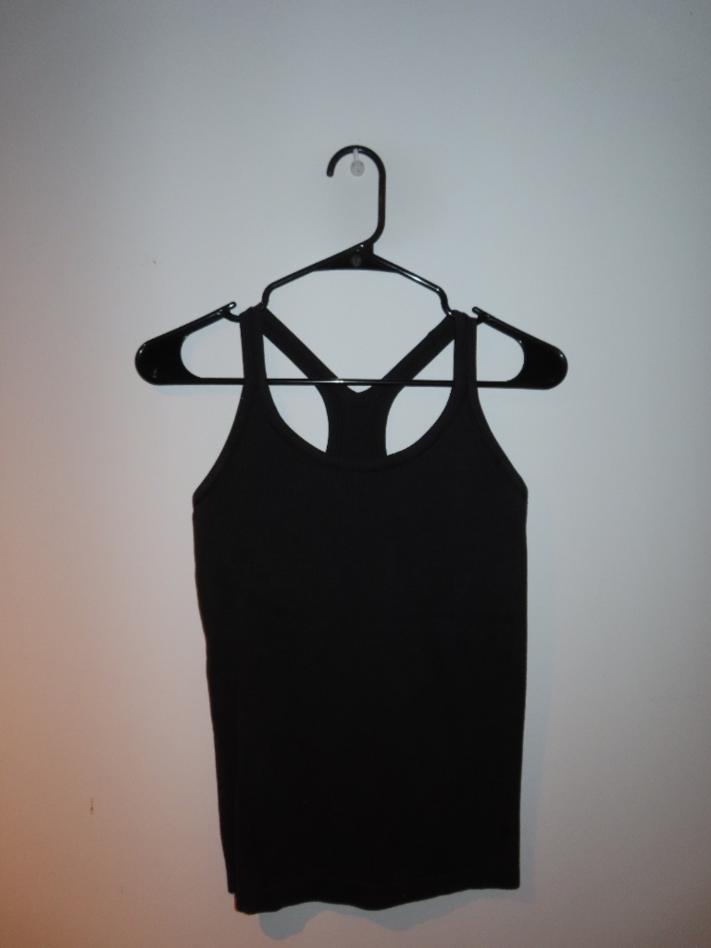 Black Lululemon razorback tank top